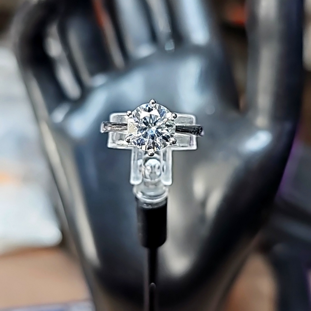 2 carat Moissanite Diamond Ring